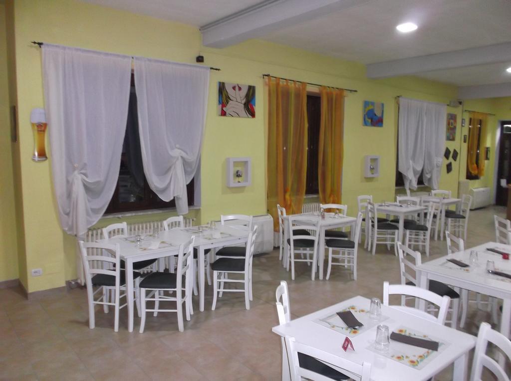 Il Gatto E La Volpe Hotel Avigliana Luaran gambar