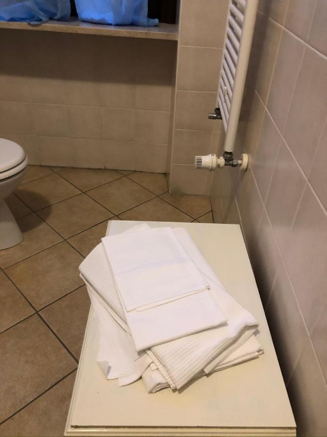 Il Gatto E La Volpe Hotel Avigliana Luaran gambar