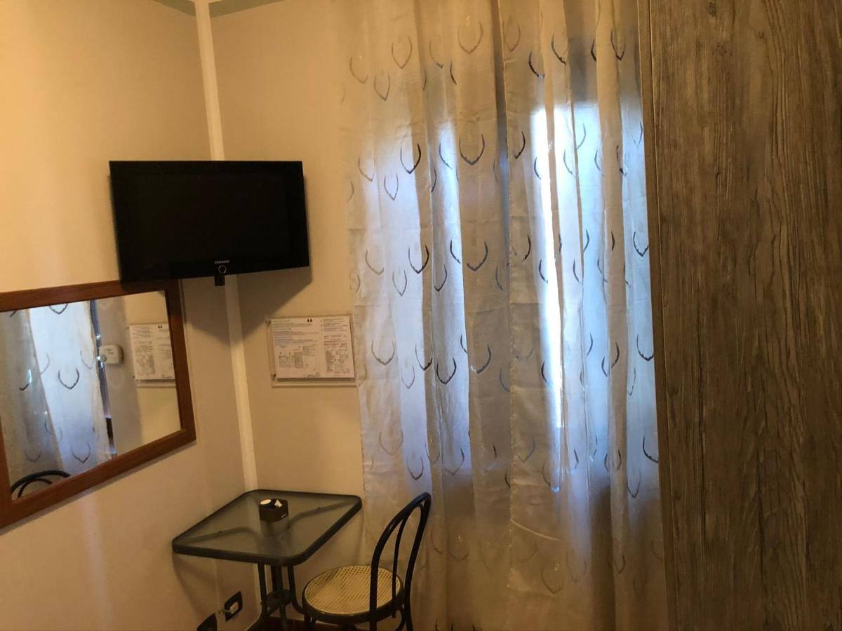 Il Gatto E La Volpe Hotel Avigliana Luaran gambar